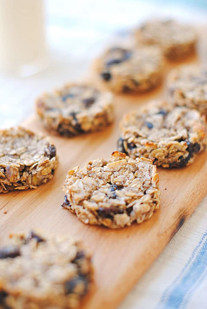 Guilt-Free Oatmeal Raisin Cookies