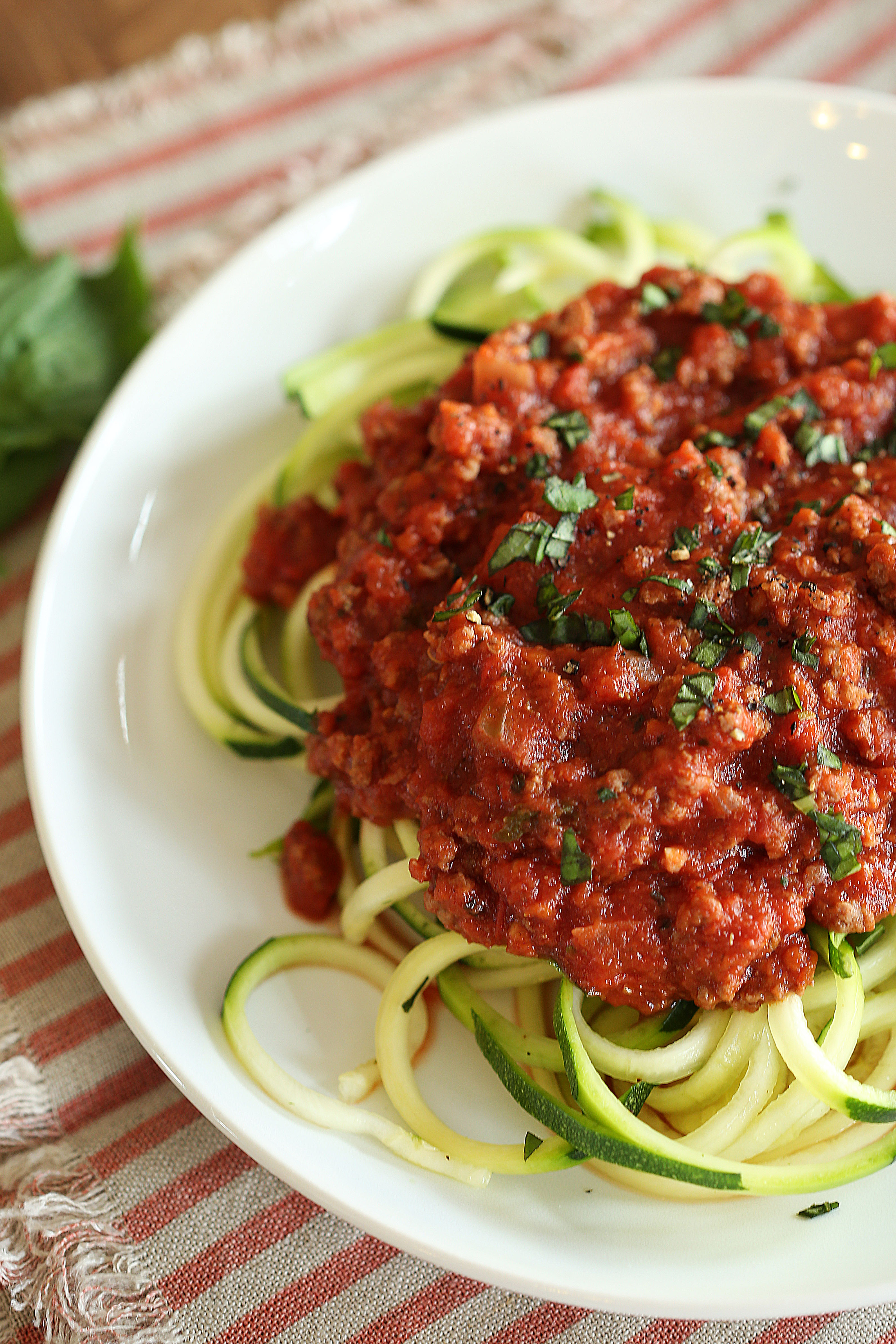 Zucchini Noodles With Simple Bolognese Sauce Eat Yourself Skinny