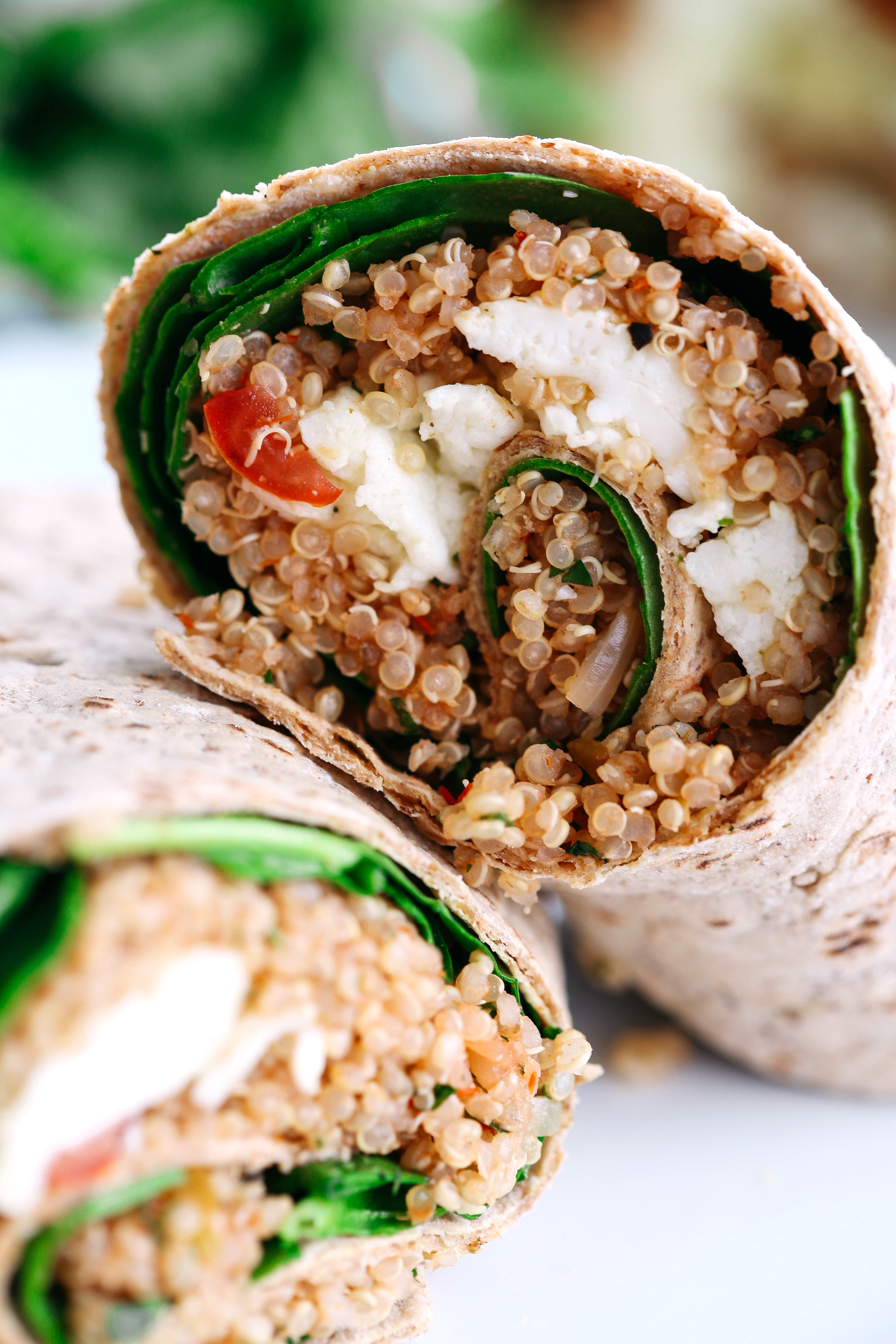These Quinoa Egg White Wraps are super easy to make, are packed with tons of protein and taste super flavorful! They're also perfect to grab on-the-go!
