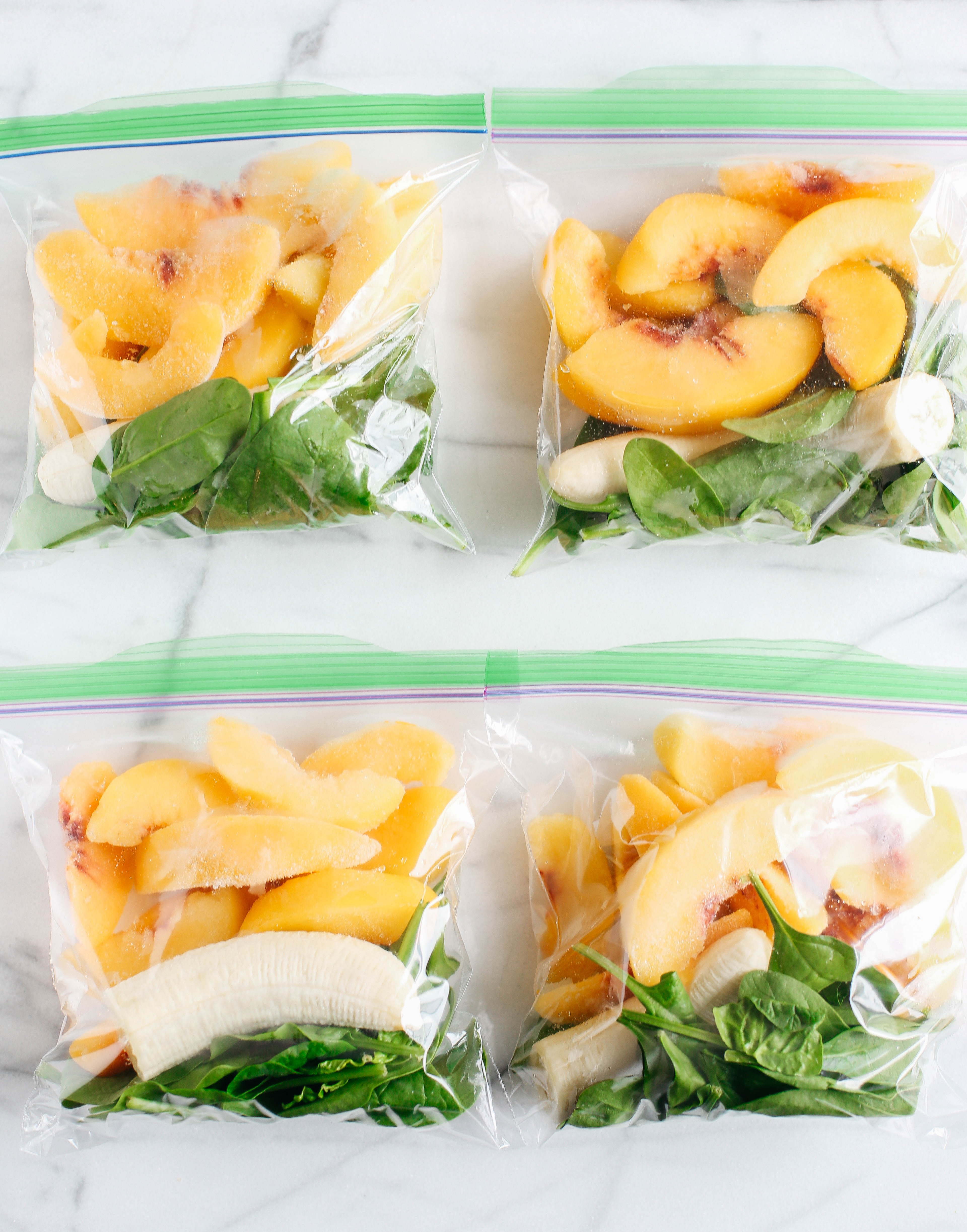 This delicious Ginger Peach Detox Smoothie is sweet, creamy and super refreshing! 