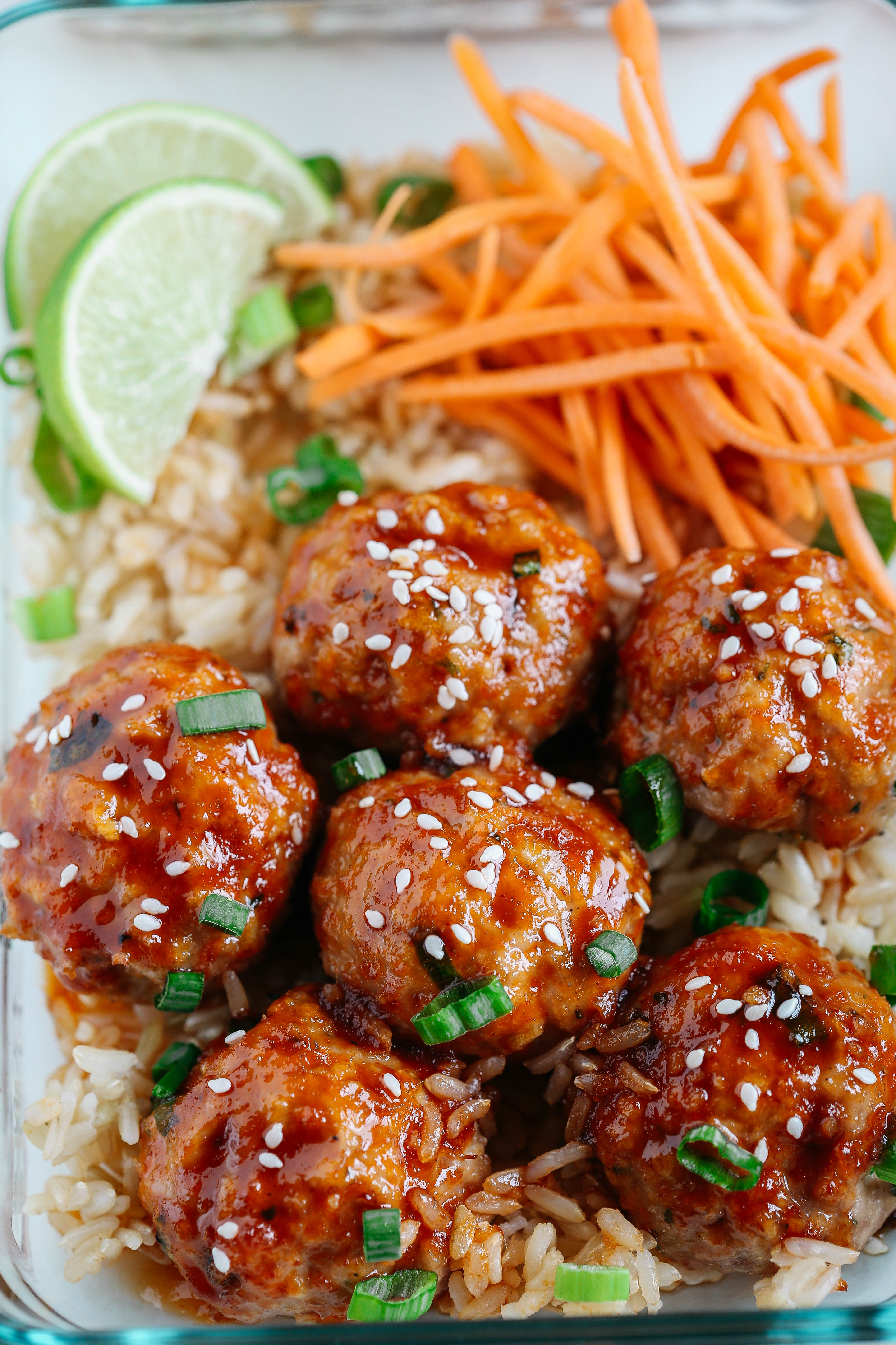 These Honey Sriracha Glazed Meatballs are sweet, spicy and full of so much flavor! They also take less than 30 minutes to make and are perfect for weekly meal prep!