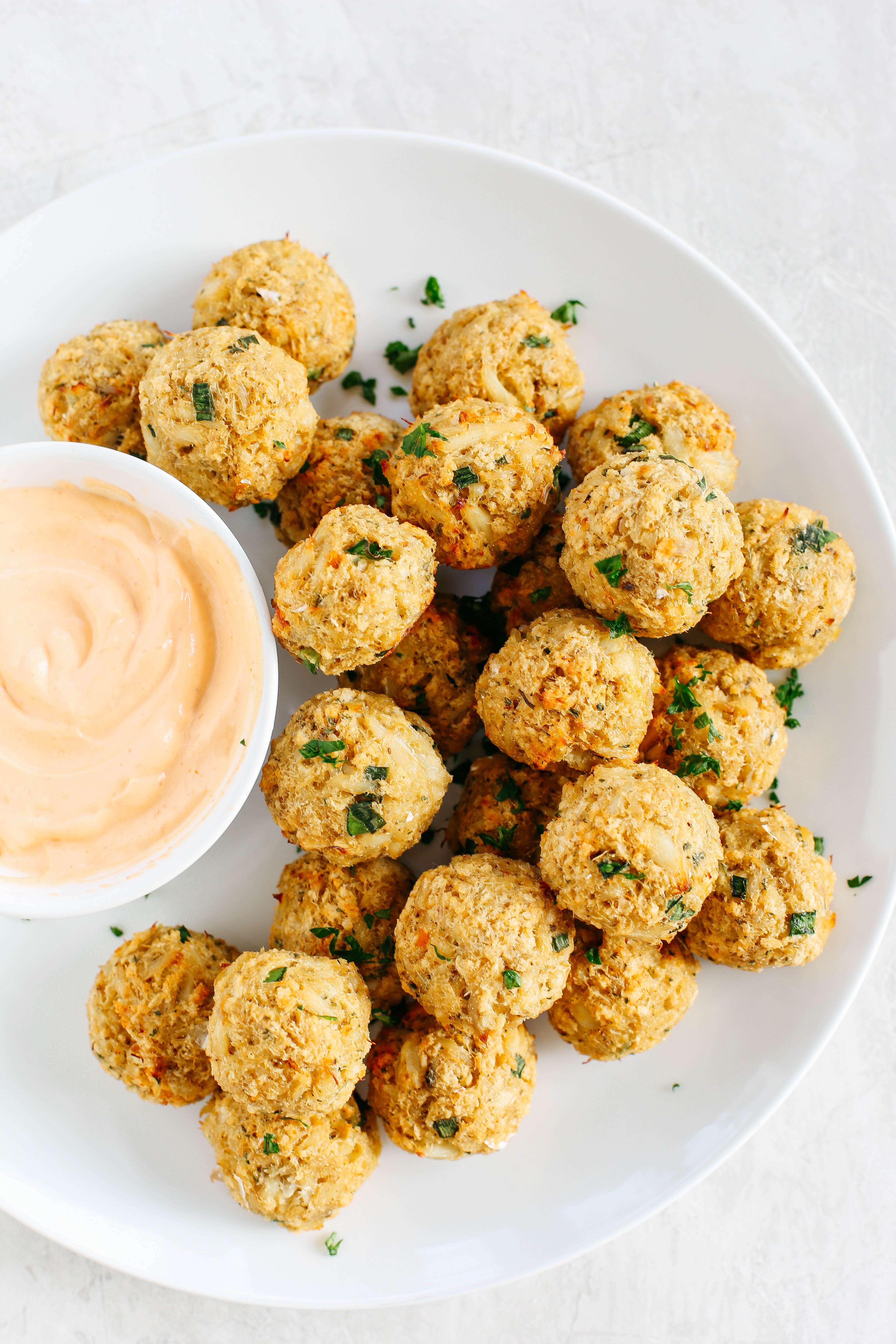 Baked Crab Cake Balls with Sriracha Dipping Sauce