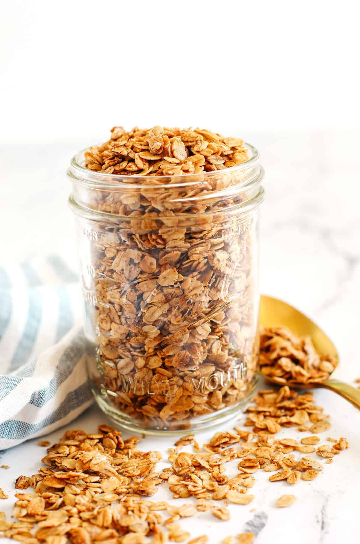 Easy Maple Cinnamon Granola
