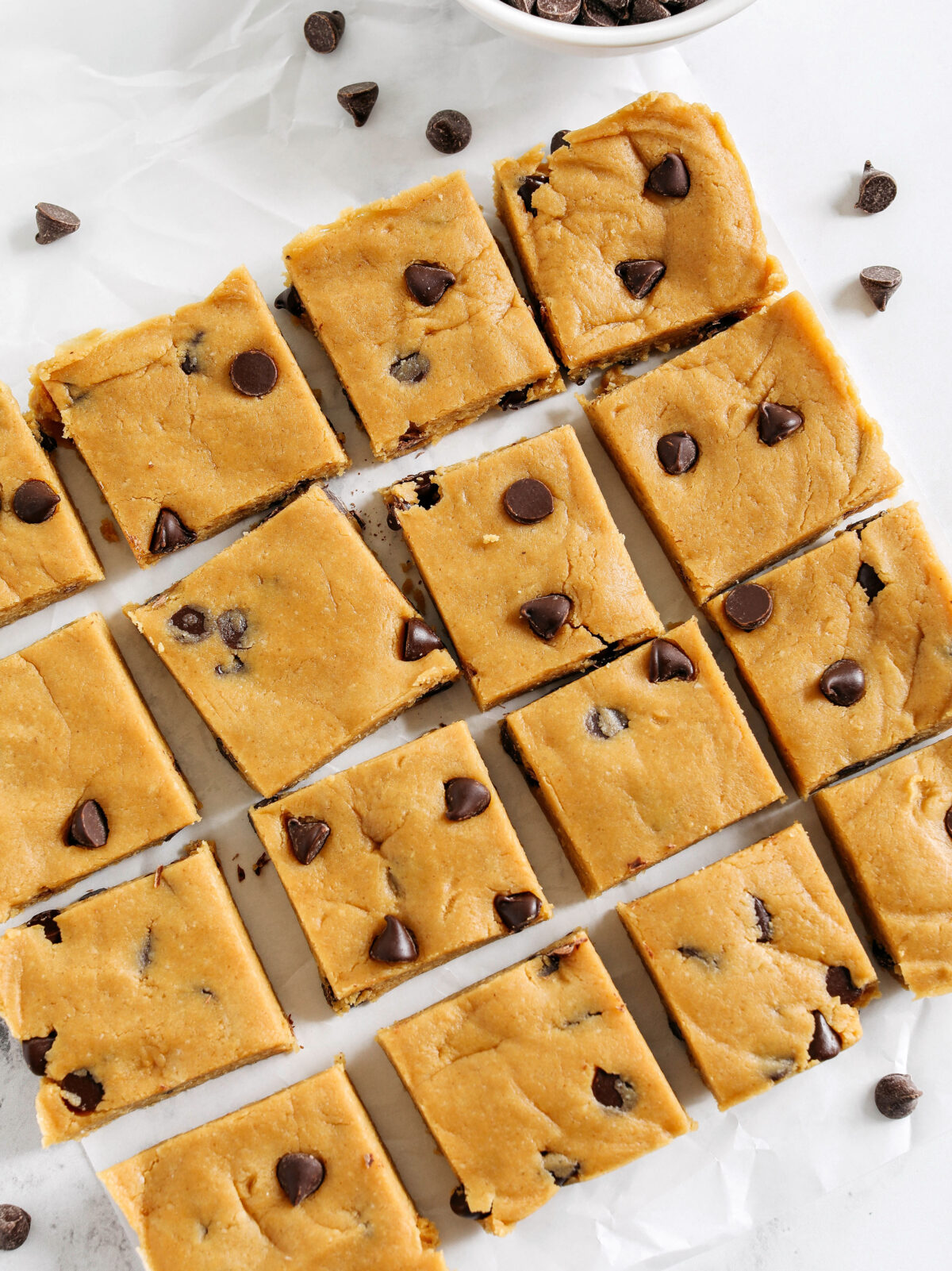 These EASY Peanut Butter Protein Bars are healthy, delicious and made with just a few simple ingredients with zero baking required!  They come together in under 10 minutes!