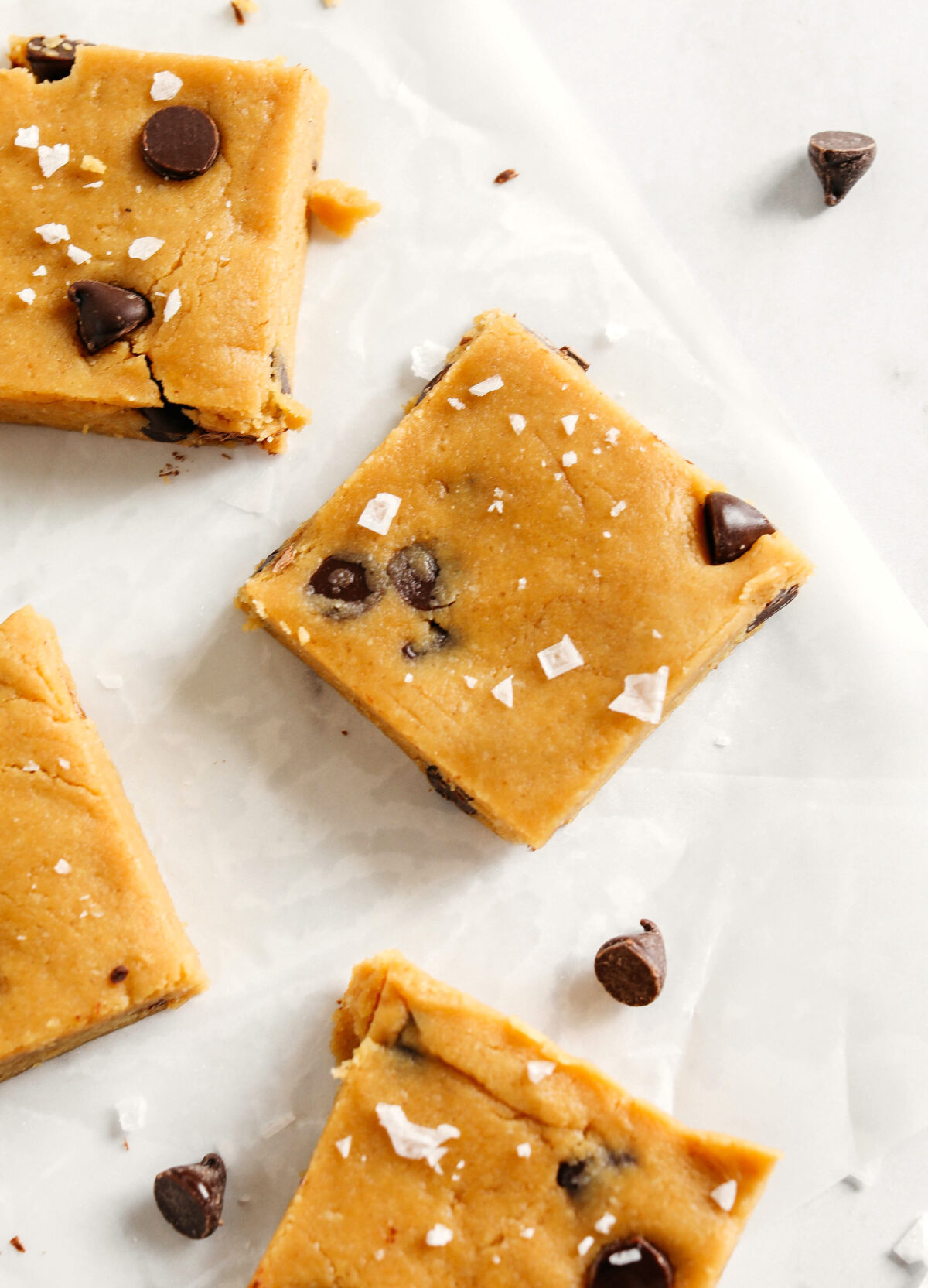 These EASY Peanut Butter Protein Bars are healthy, delicious and made with just a few simple ingredients with zero baking required!  They come together in under 10 minutes!