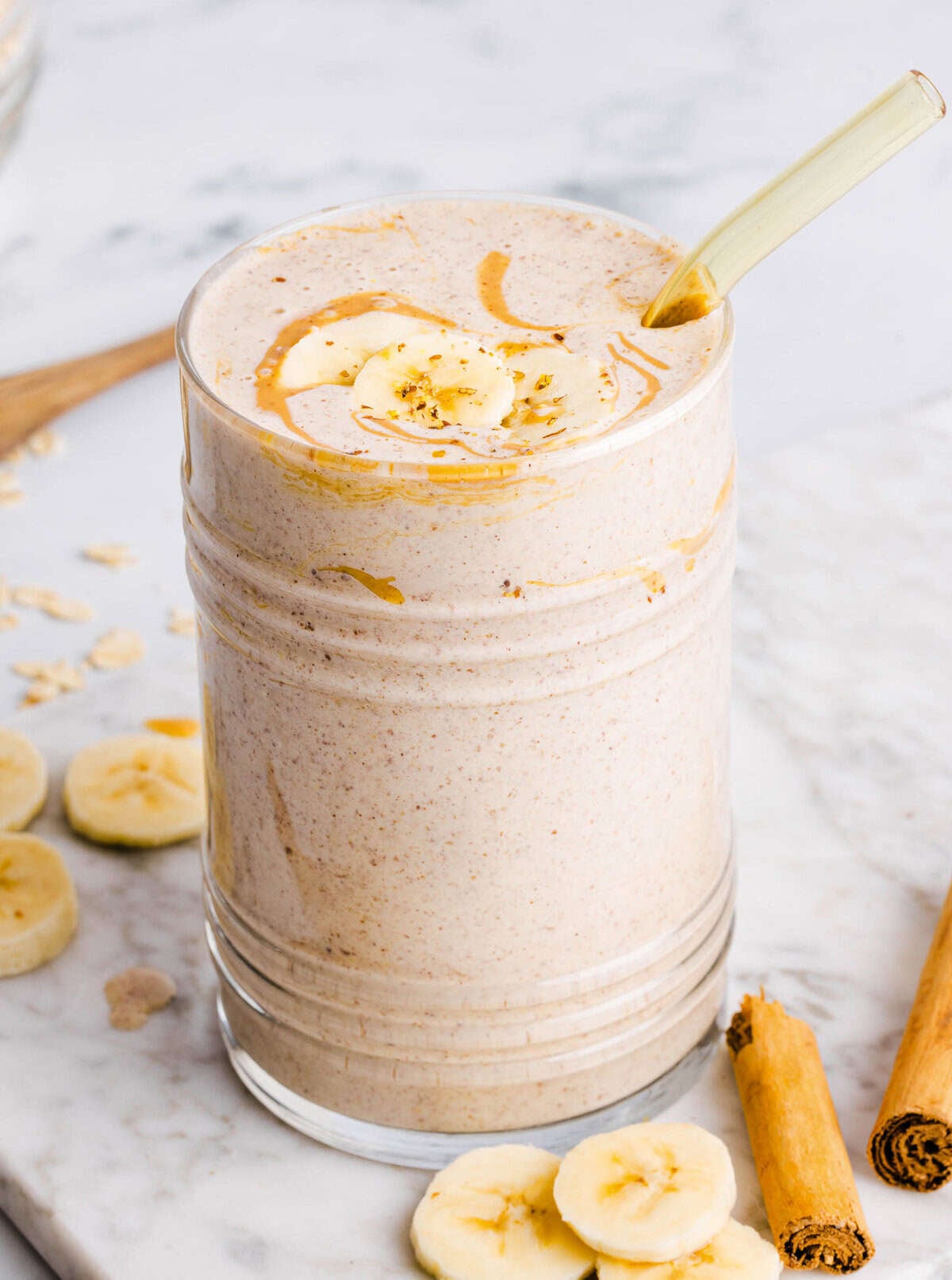 Banana Oat Breakfast Smoothie