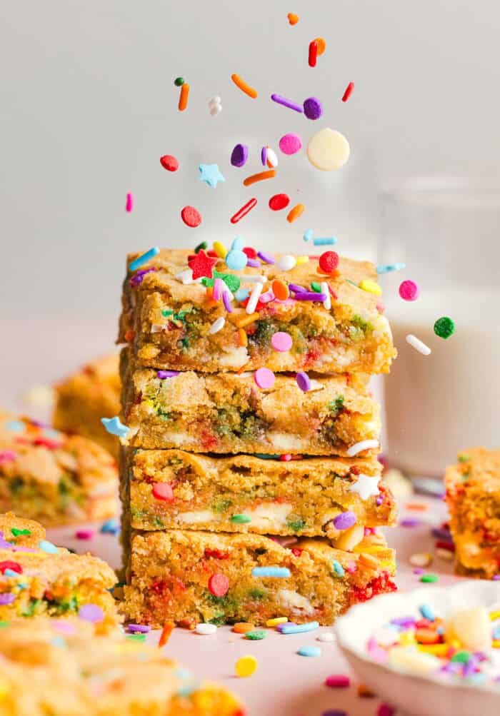 Healthy Funfetti Cookie Bars - Eat Yourself Skinny
