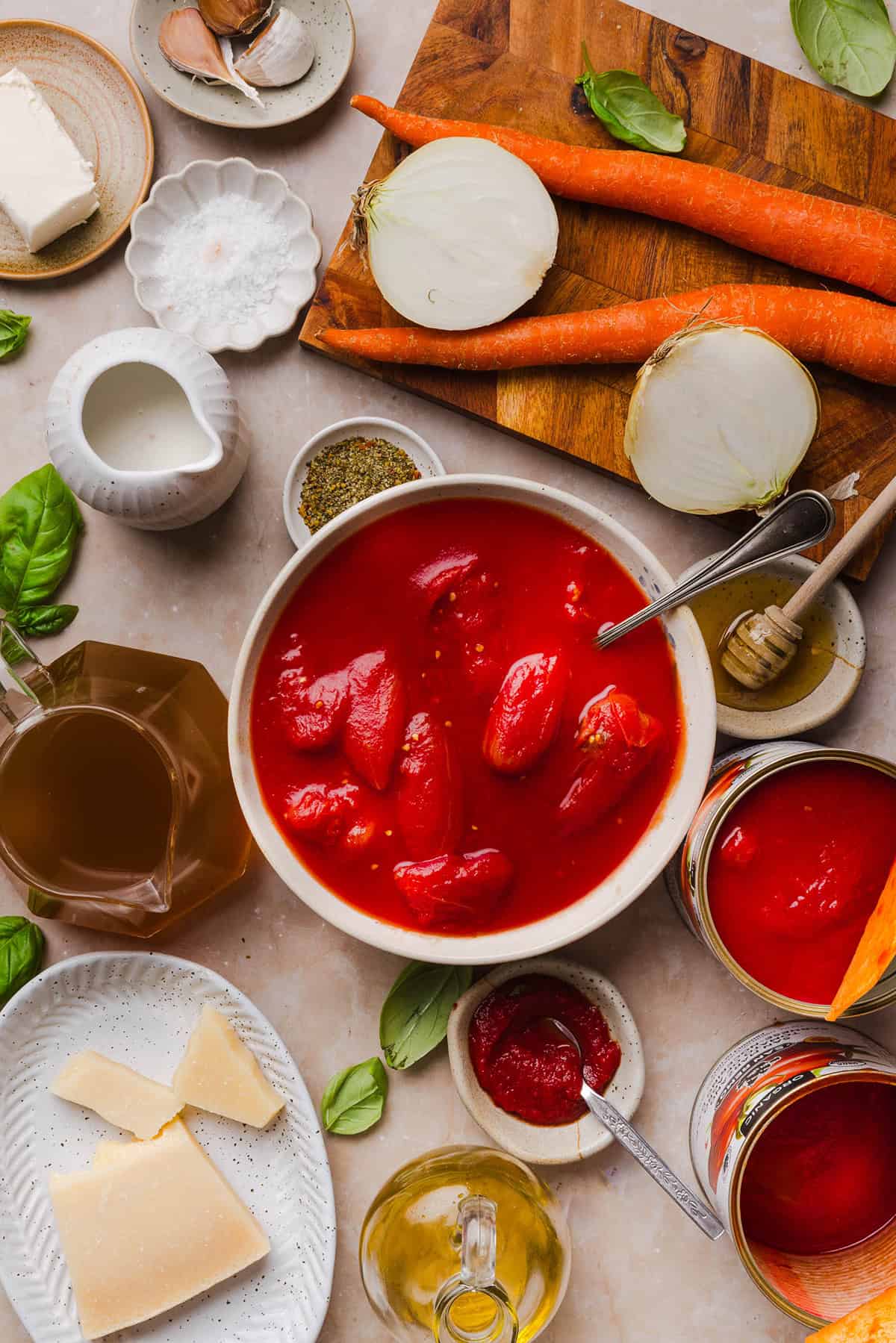 Creamy tomato basil soup ingredients