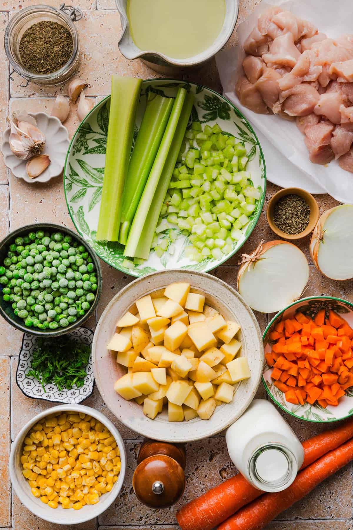 Ingredients for healthy chicken pot pie soup.